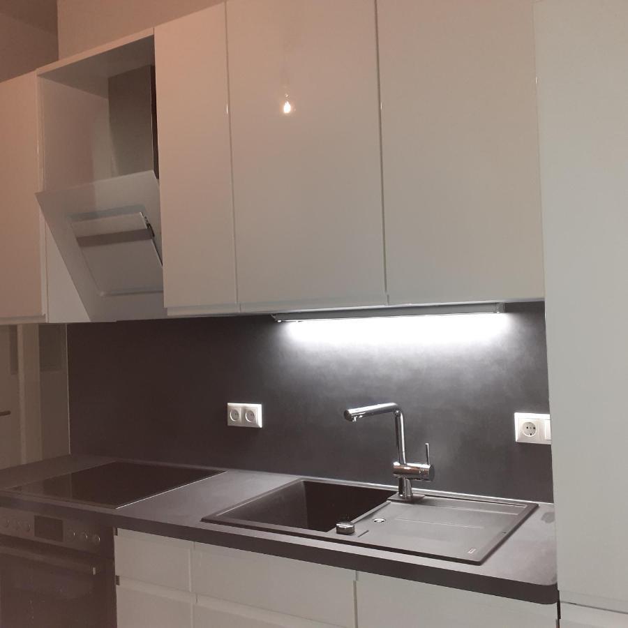 Grosszuegige,98M2 Grosse Wohnung In Stadtnaher Traumlage, Nur 200M Zum Stadtpark 奥尔登堡 外观 照片