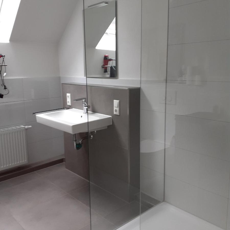 Grosszuegige,98M2 Grosse Wohnung In Stadtnaher Traumlage, Nur 200M Zum Stadtpark 奥尔登堡 外观 照片